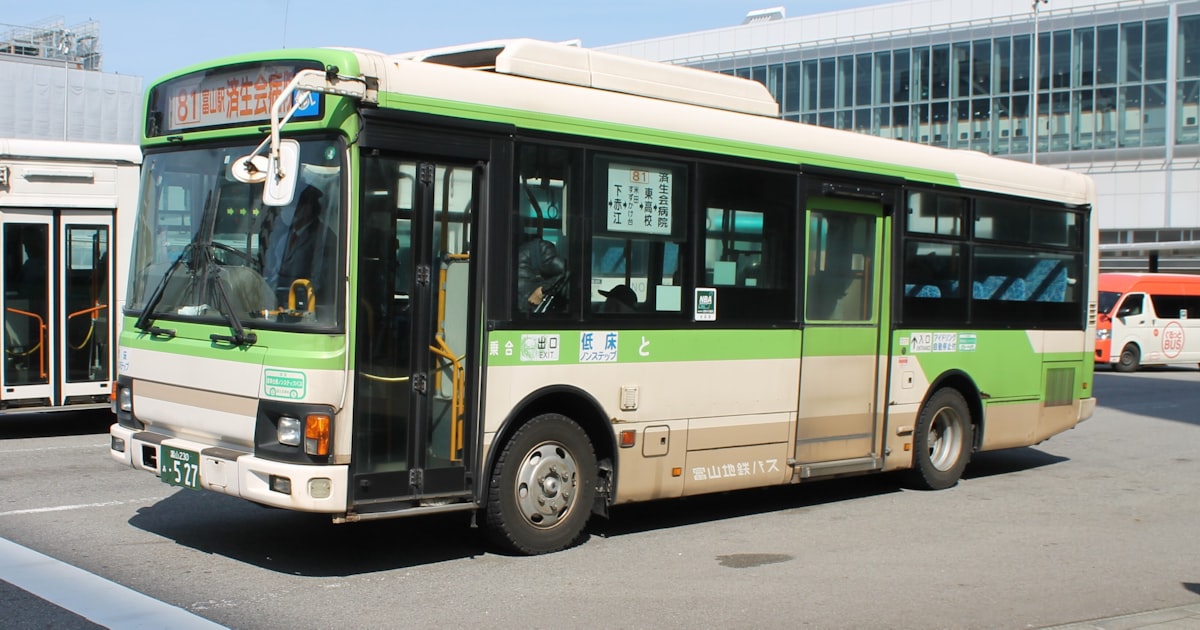 富山地方鉄道、バス105便減 運転手不足が影響 - 日本経済新聞